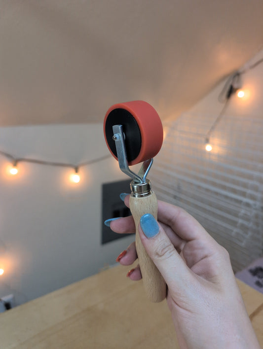 3/4" Specialty Brayer with Wooden Handle - Press Roller